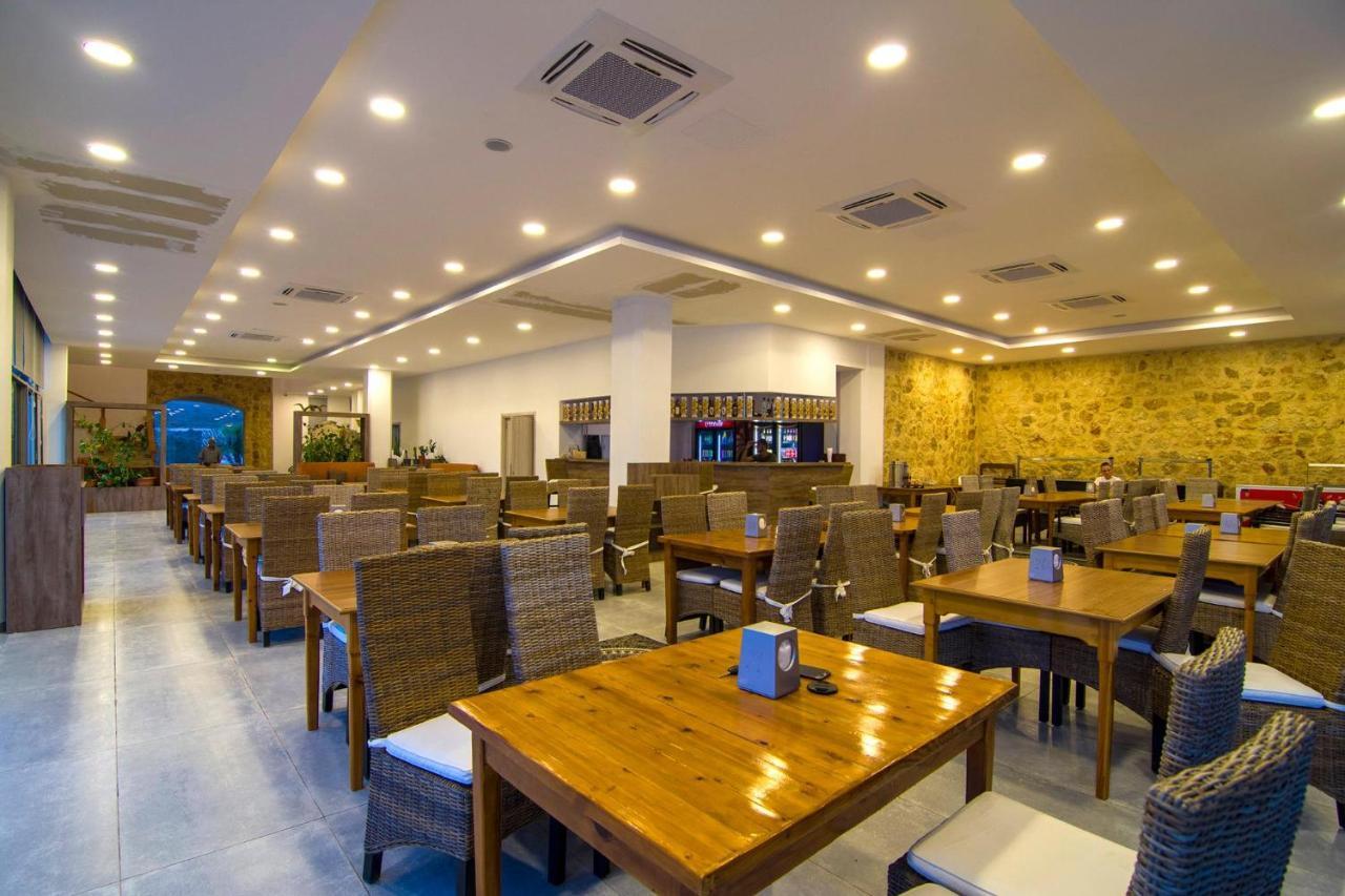 Burhan'S Hotel Rizokarpaso 외부 사진