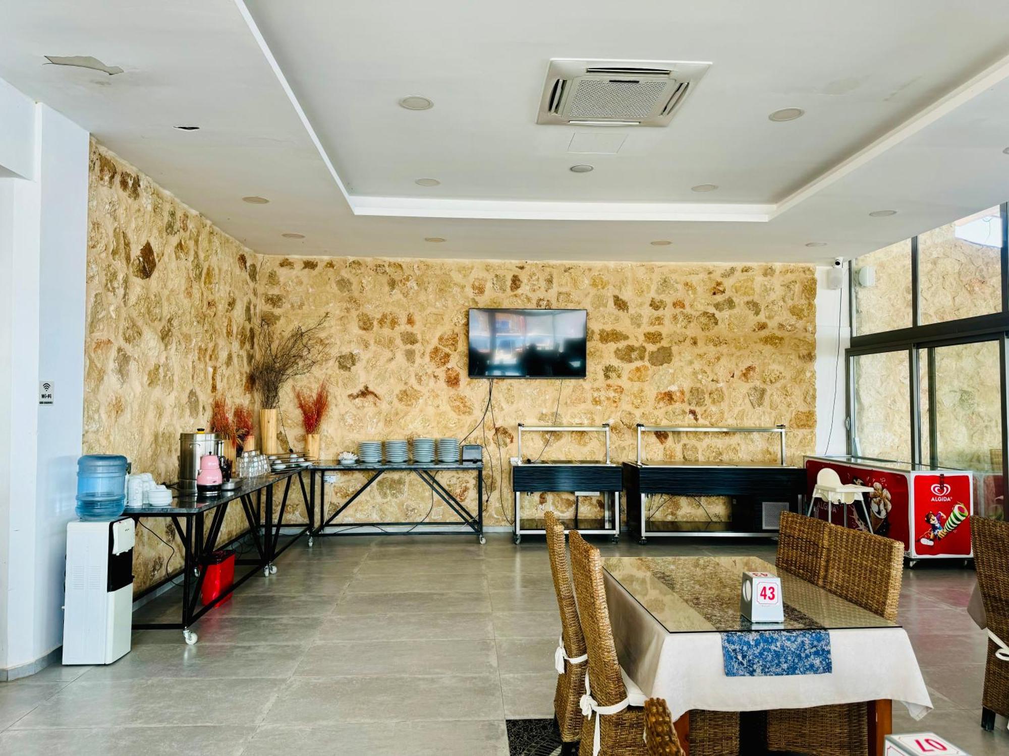Burhan'S Hotel Rizokarpaso 외부 사진