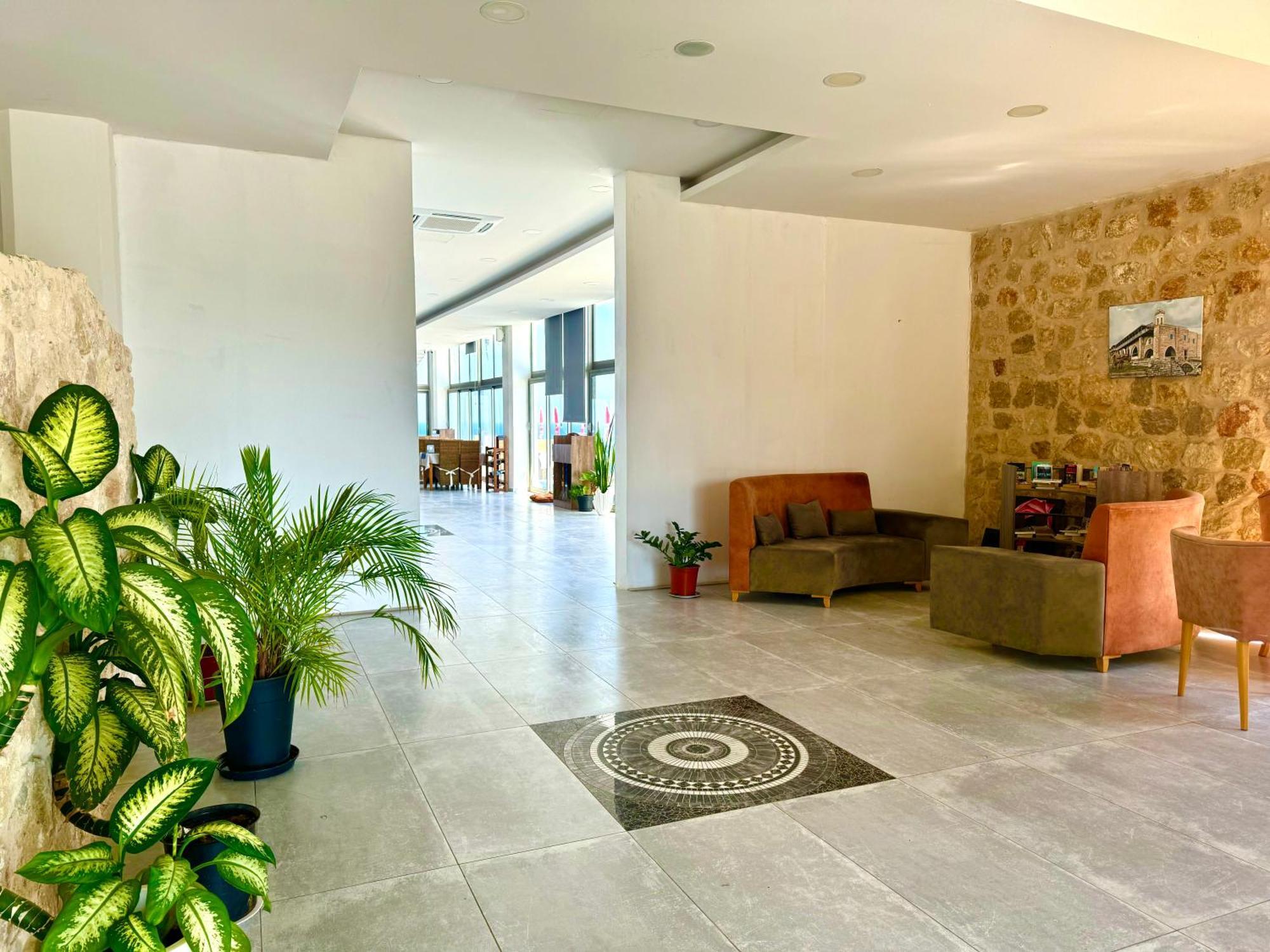 Burhan'S Hotel Rizokarpaso 외부 사진